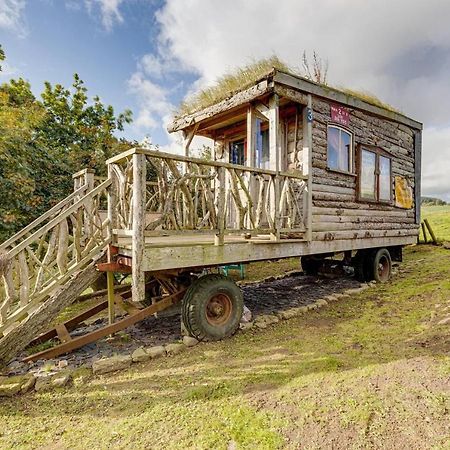 2X Double Bed - Glamping Wagon Dalby Forest Scarborough Exterior photo